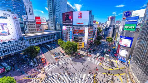 秋葉原駅から渋谷駅：都市の鼓動と文化の交差点